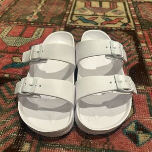 White EVA Sandals Women’s 9